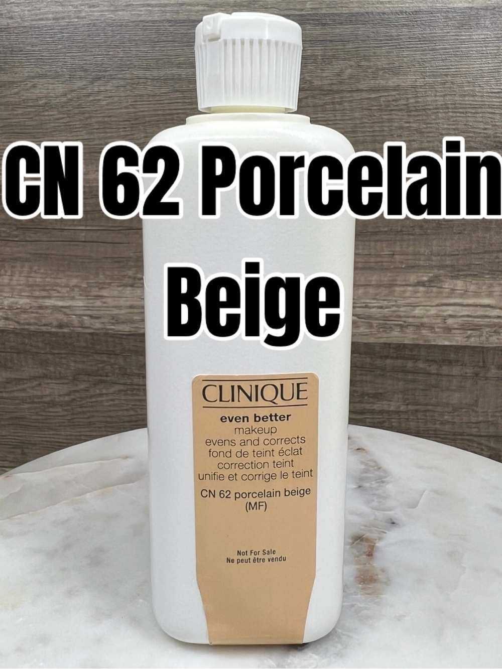 Clinique Even Better Makeup Evens and Corrects Foundation CN 62 Porcelain Beige